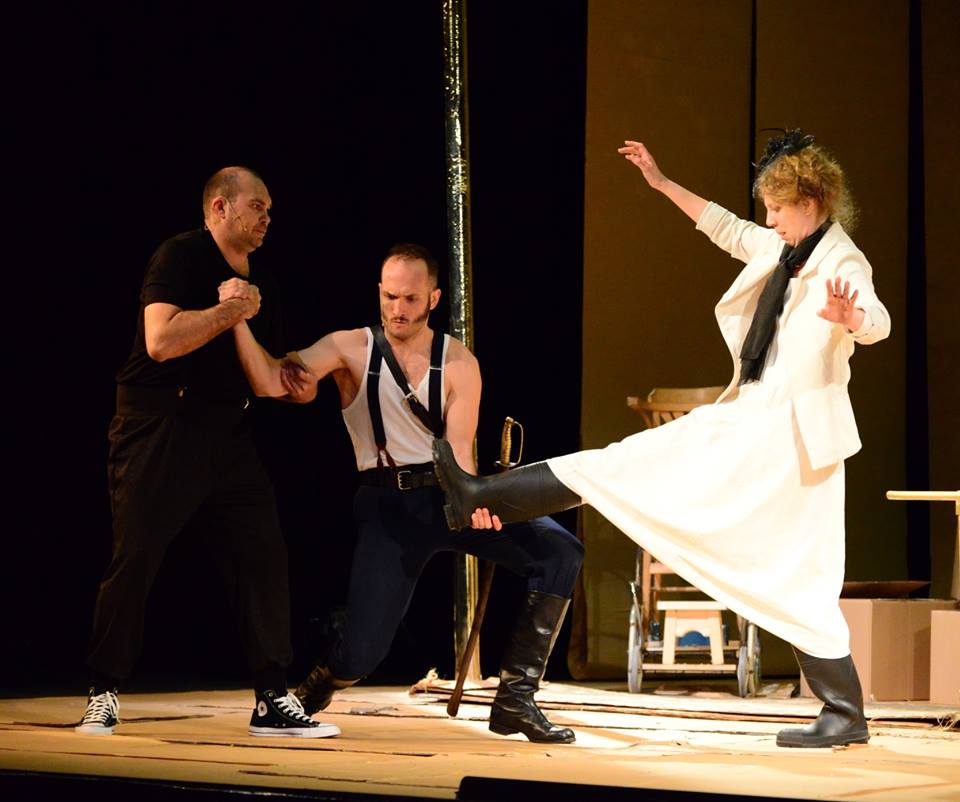 Очень смешная трагедия: «Семейство Тотов» Иштвана Эркеня на сцене Центра Сузан Далаль  в Тель-Авиве 26 июня