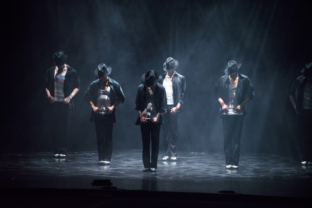 Одиссея в танце Майкла Джексона в театре «Одиссея»