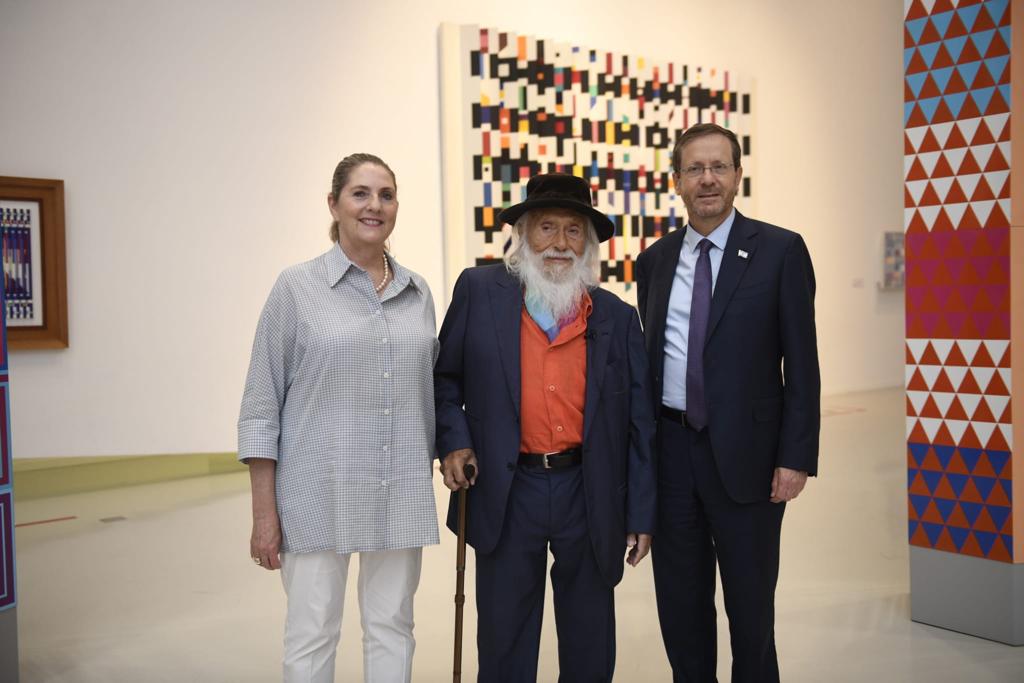 Президент государства Израиль Ицхак Герцог посетил музей «Агам» в Ришон ле-Ционе