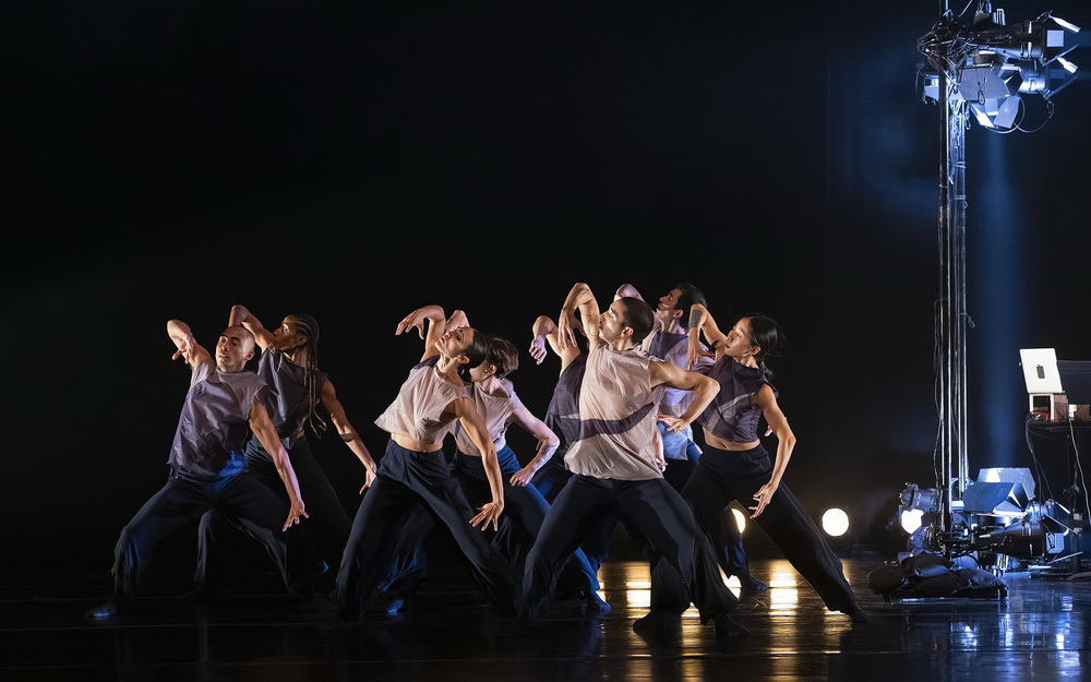 Танцевальная компания Gibney Company из Нью-Йорка впервые прибывает в Израиль.